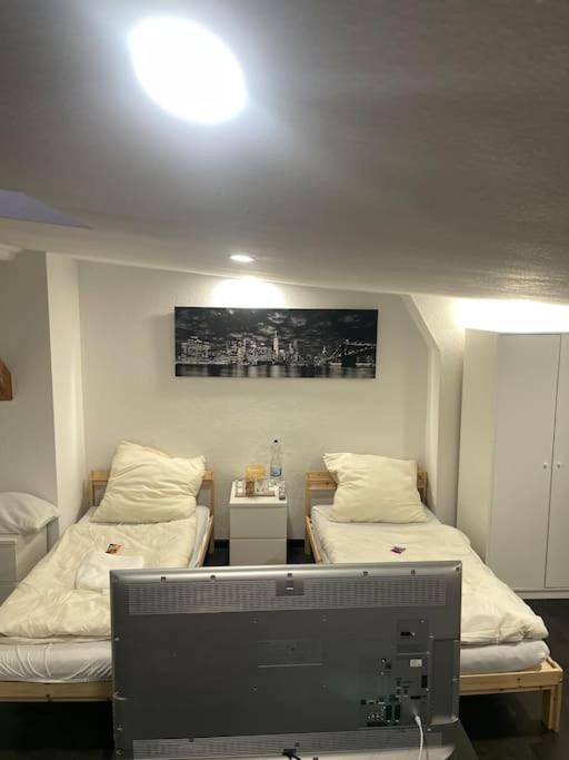 Moderner Altbau Fuer 3 Apartment *